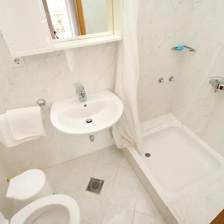 Apartment Apartments With A Parking Space Selce, Crikvenica - 5496