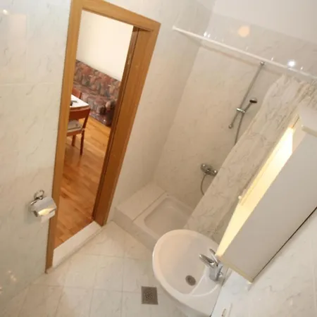 Apartment Apartments With A Parking Space Selce, Crikvenica - 5496