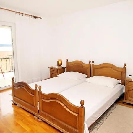 Apartments With A Parking Space Selce, Crikvenica - 5496 Apartment