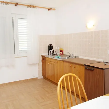 Apartment Apartments With A Parking Space Selce, Crikvenica - 5496 Selce
