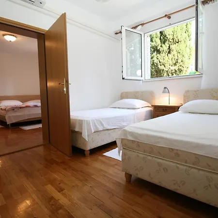 Apartments With A Parking Space Selce, Crikvenica - 5496 Apartment Selce